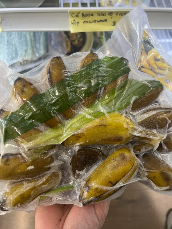 chuối hấp nguyên trái 12$